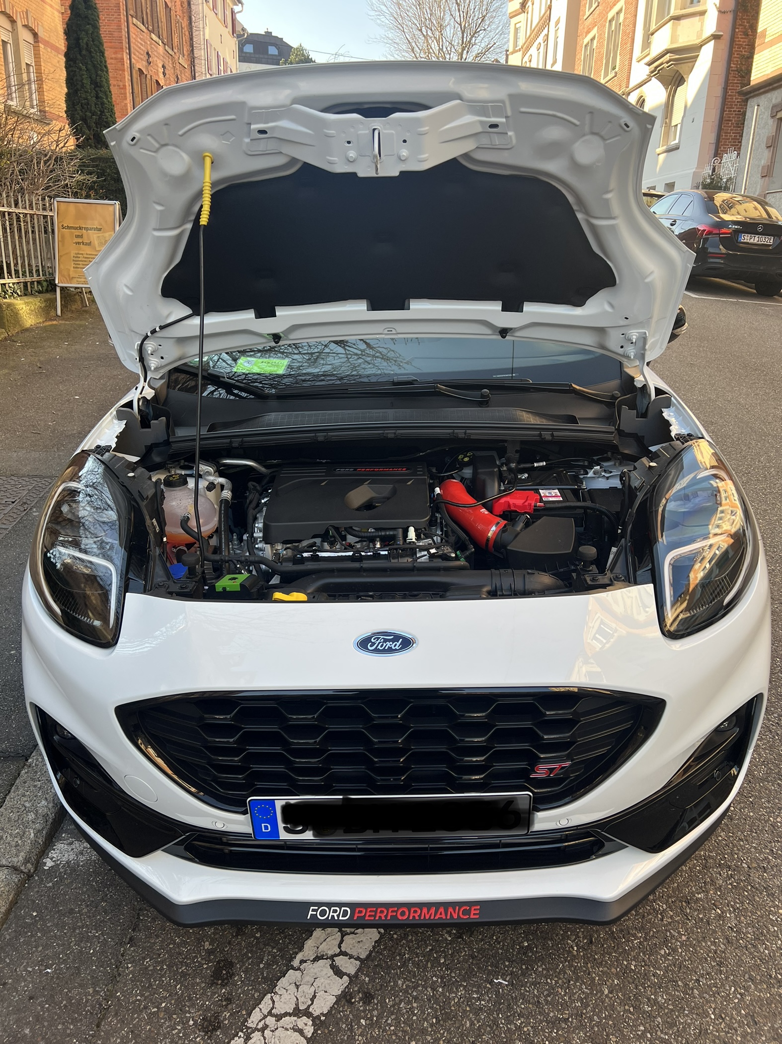 Neuer Mountune Ansaugschlauch und KN Luftfilter